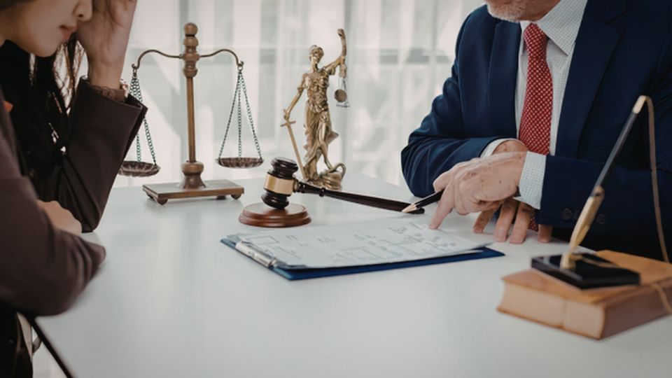 Konsultasi Hukum (Legal Consultation)